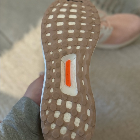 Ultraboost - Picture 4 of 4